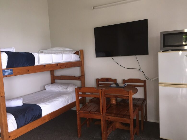 Cabana Shelly Beach Holiday Park