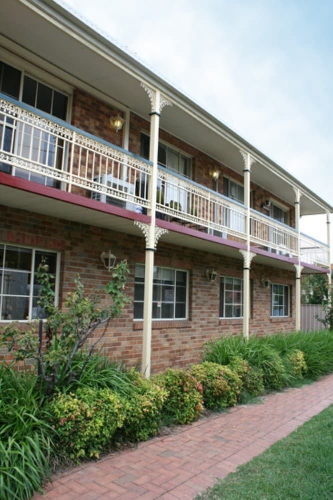 Grand Manor Motor Inn - Queanbeyan