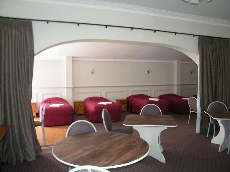 Colonial City Motel And Conference Centre