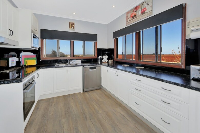 Dunelm House Bed And Breakfast