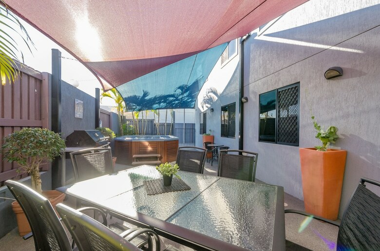 Aparthotel Central Studio Accommodation