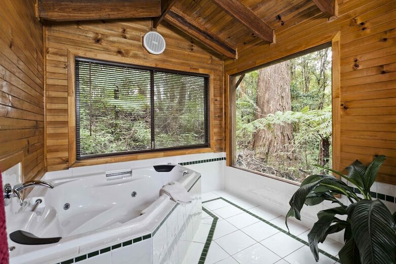 The Mouses House Rainforest Retreat