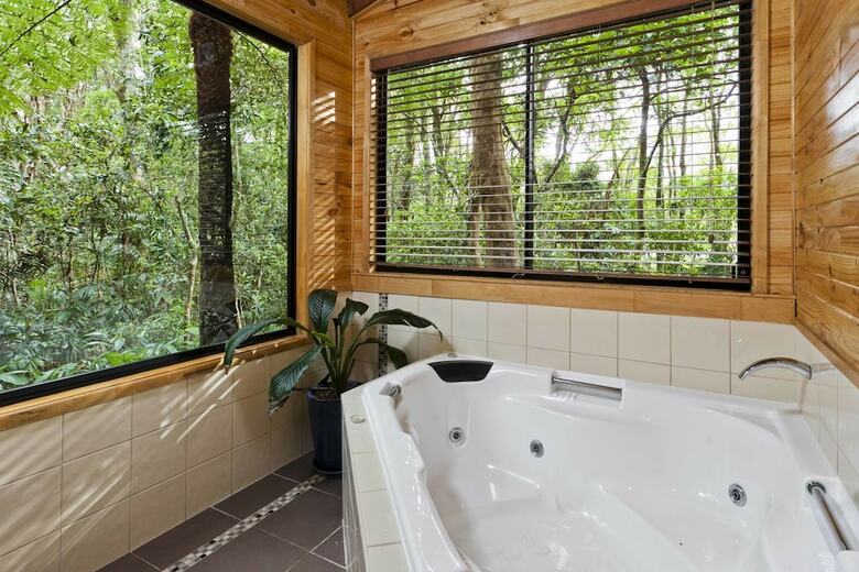 The Mouses House Rainforest Retreat