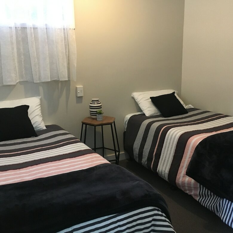 Opal Hot Springs & Holiday Park