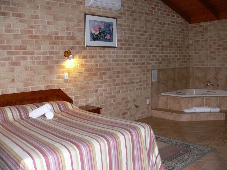 Spring Bay Villas