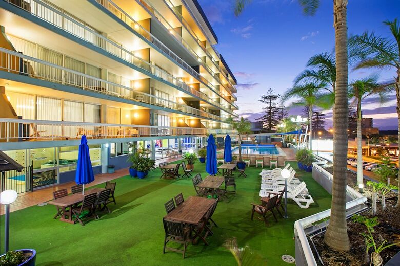 Apartamentos Port Pacific Resort