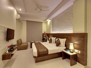 Hotel Sky Rich International