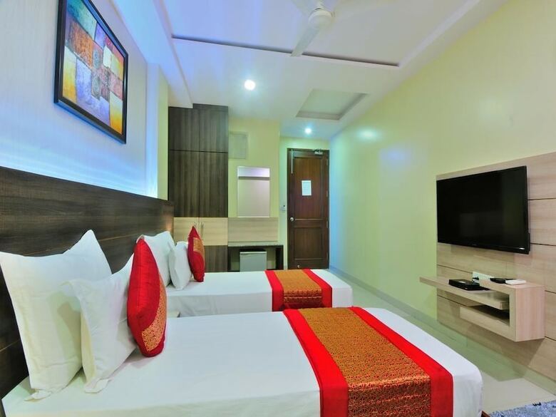 Hotel Sky Rich International