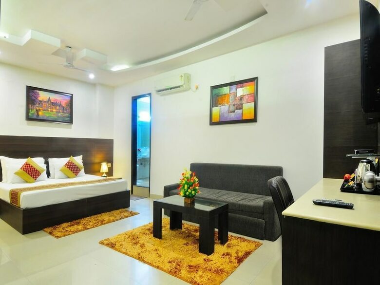 Hotel Sky Rich International
