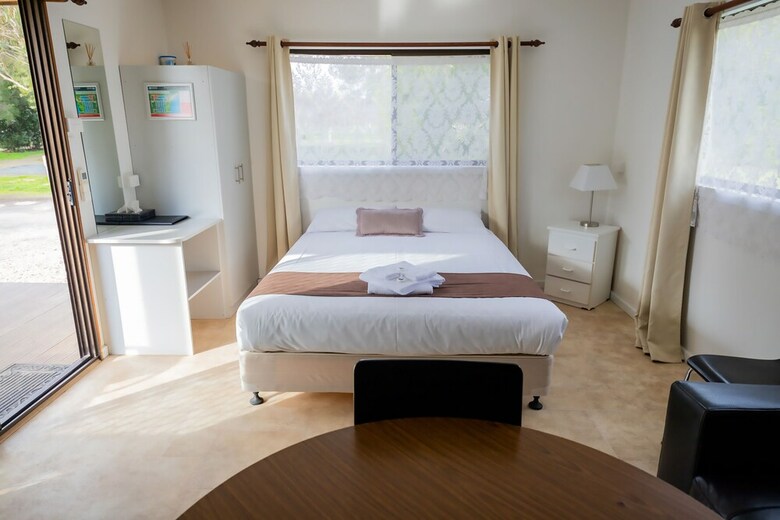 Eildon Riverside Holiday Park
