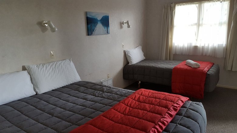 Coastal Motor Lodge