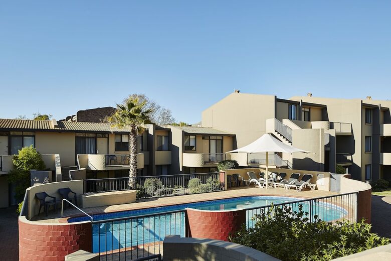 Manuka Park Apartments