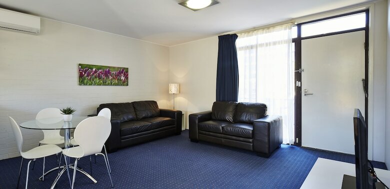 Manuka Park Apartments
