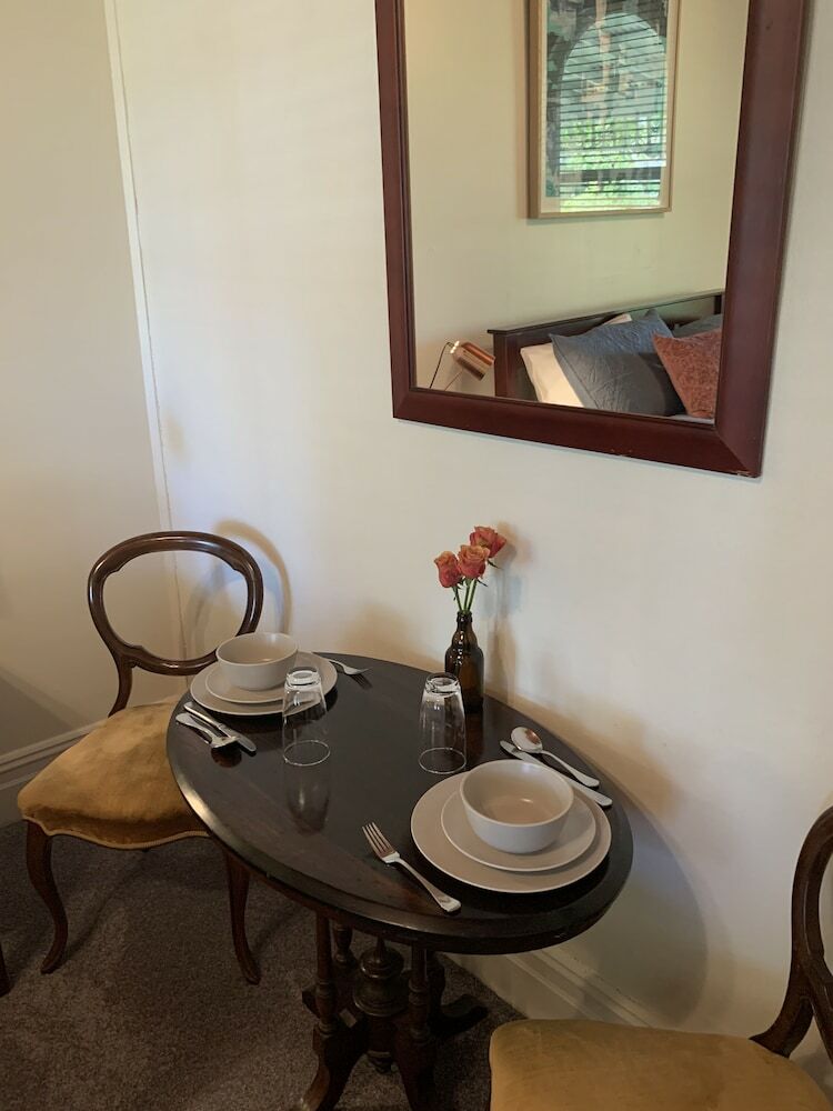 Hotel Genesta House Bed And Breakfast