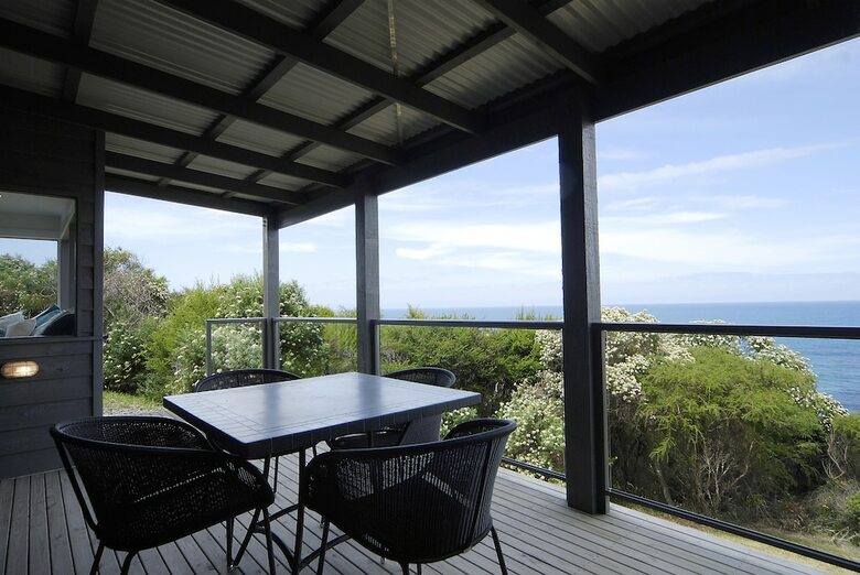 Points South By The Sea
