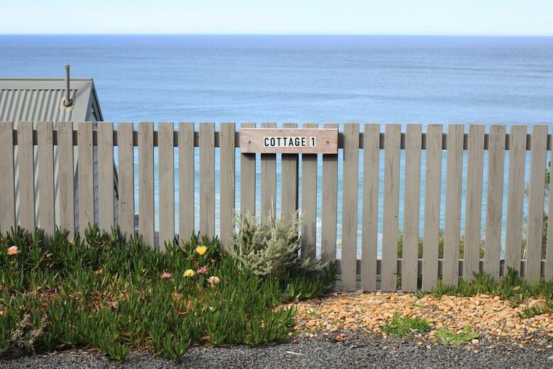 Points South By The Sea