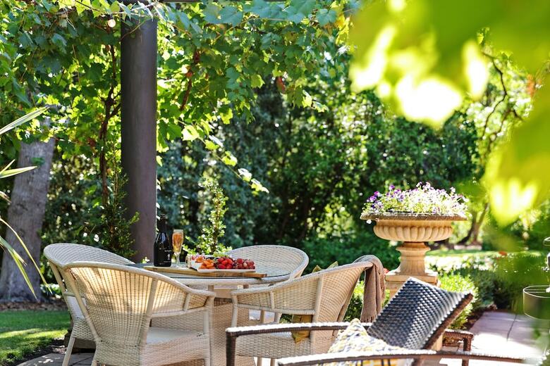 Adelaide Hills Retreats