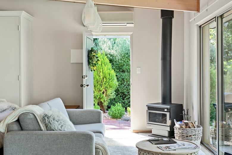 Adelaide Hills Retreats