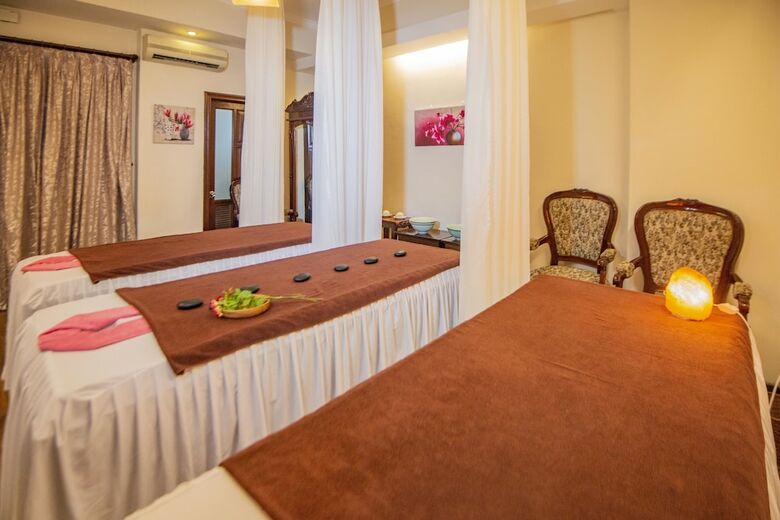 Camellia Boutique Hotel