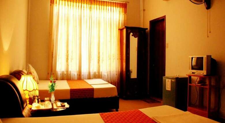 Phong Nha Hotel Hue