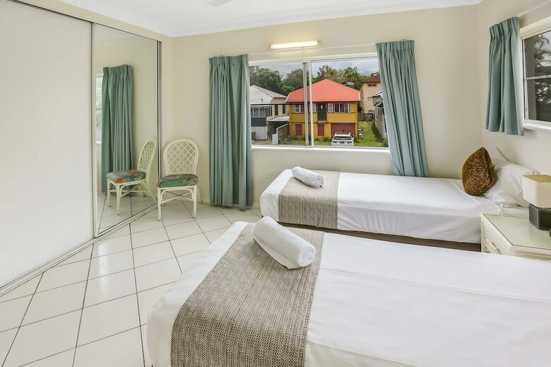 Koala Court Holiday Apartments