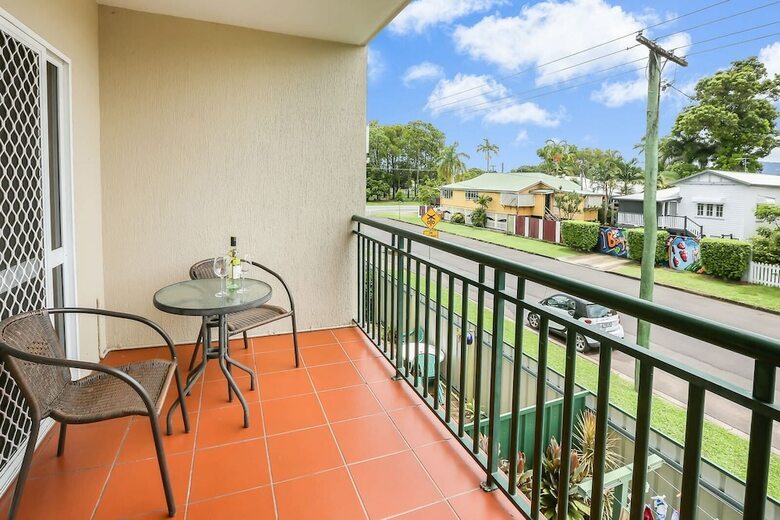 Koala Court Holiday Apartments