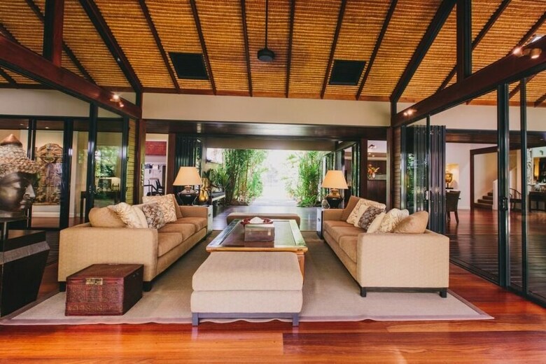 Meryula Luxury House