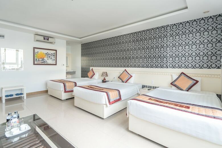 Jay Grand Hotel