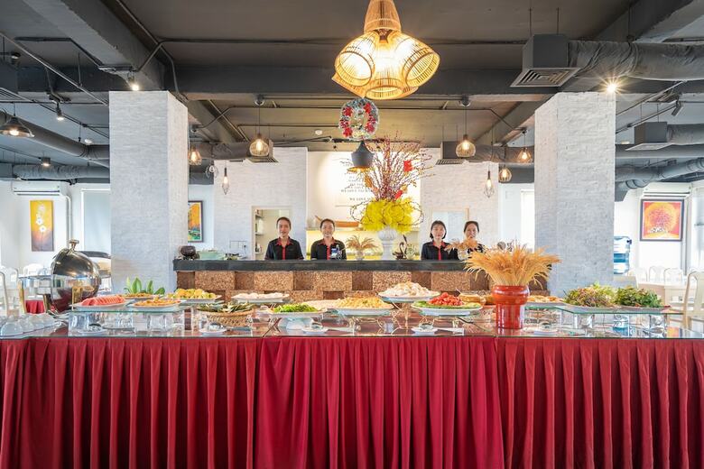 Jay Grand Hotel
