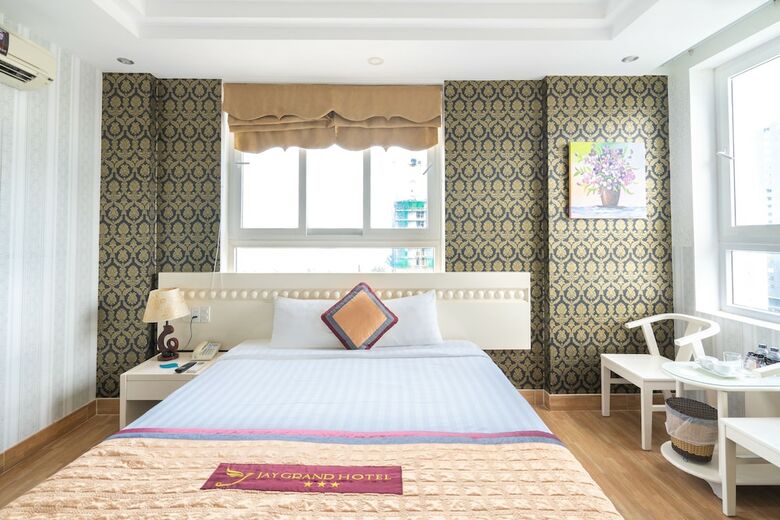 Jay Grand Hotel