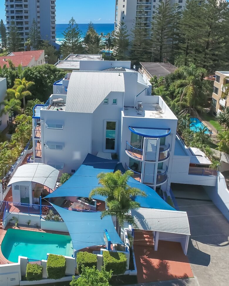 Apartamentos Surfers Beach Resort 2