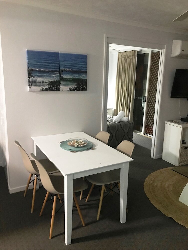 Apartamentos Surfers Beach Resort 2