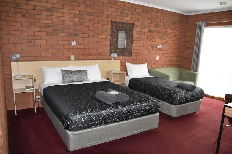 Shannon Motor Inn
