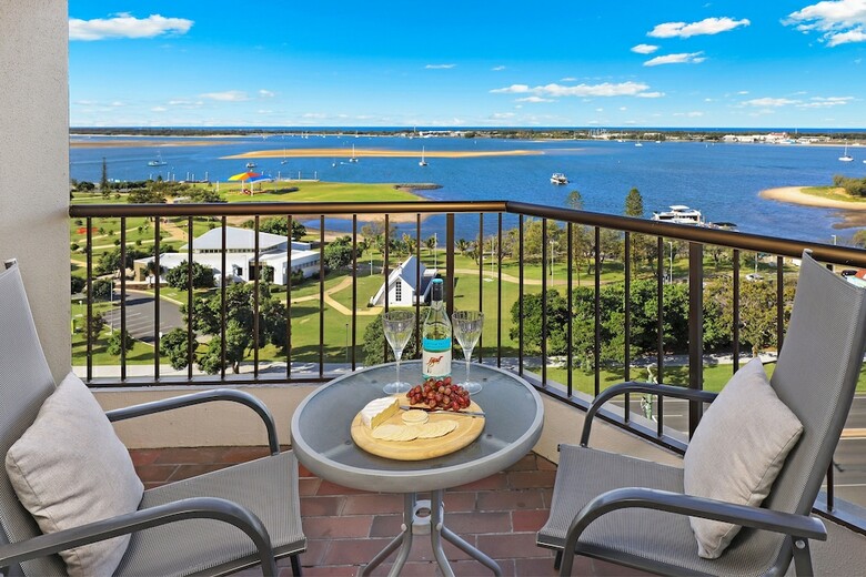 Palmerston Tower Holiday Apartments