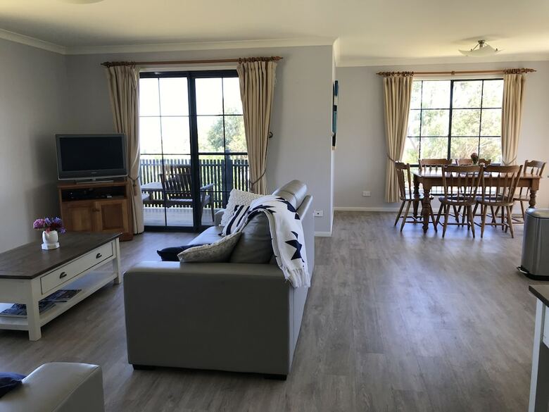 Omaroo Cottage Bruny Island