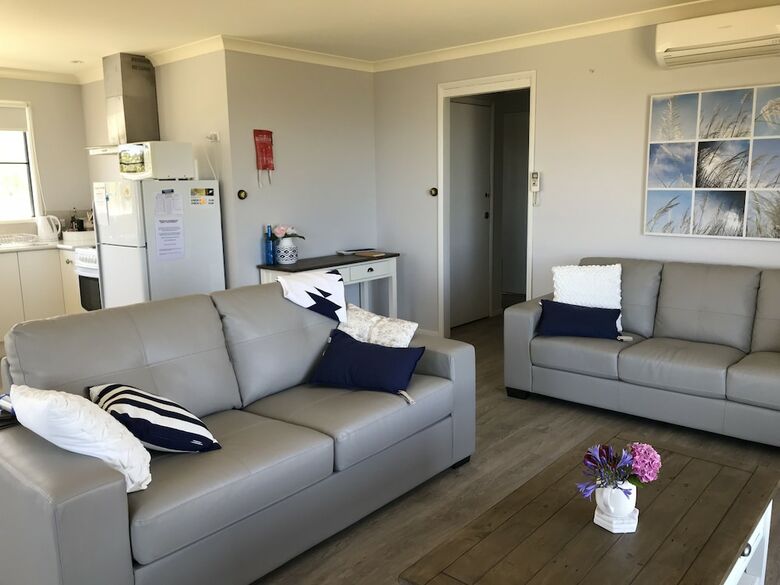 Omaroo Cottage Bruny Island