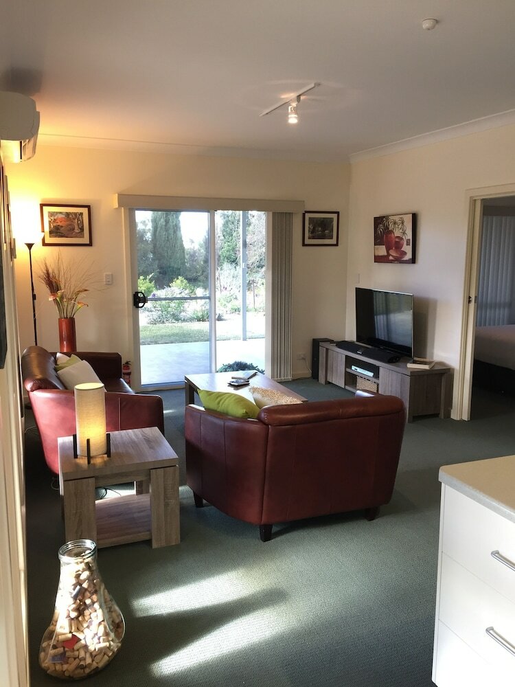 Lyreen's Apartment B&B