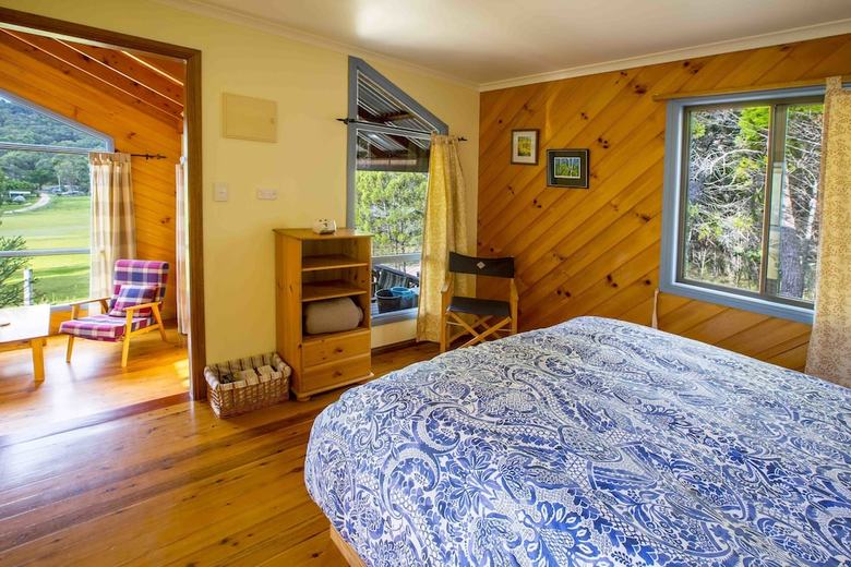 Wisteria Cottage And Cabins