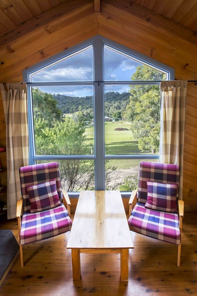 Wisteria Cottage And Cabins