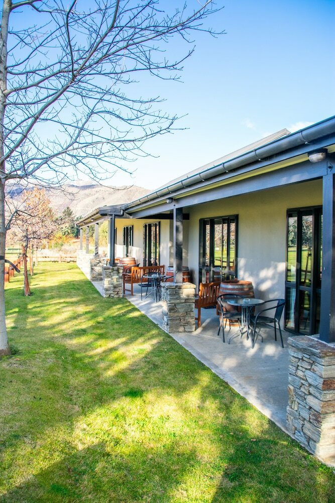 Carrick Lodge Motel