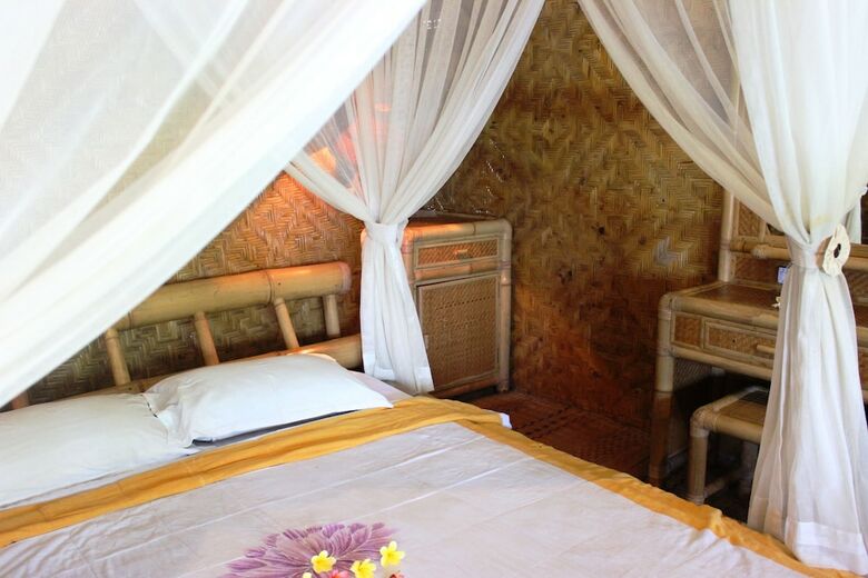 Anom Beach Hotel