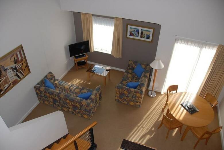 Apartamentos City West Accommodation