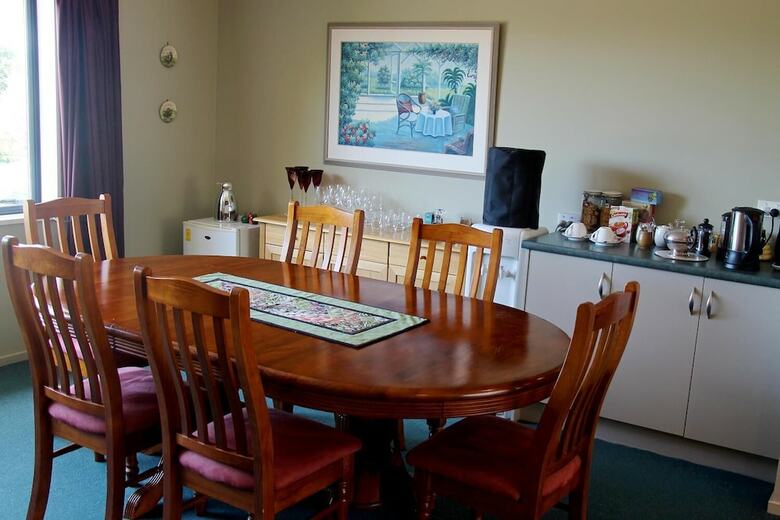 Awatea Country Bed And Breakfast