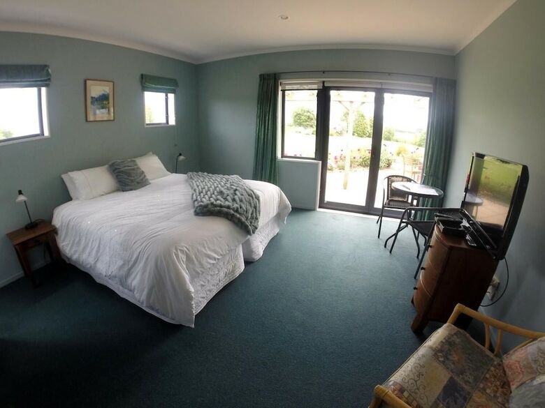 Awatea Country Bed And Breakfast