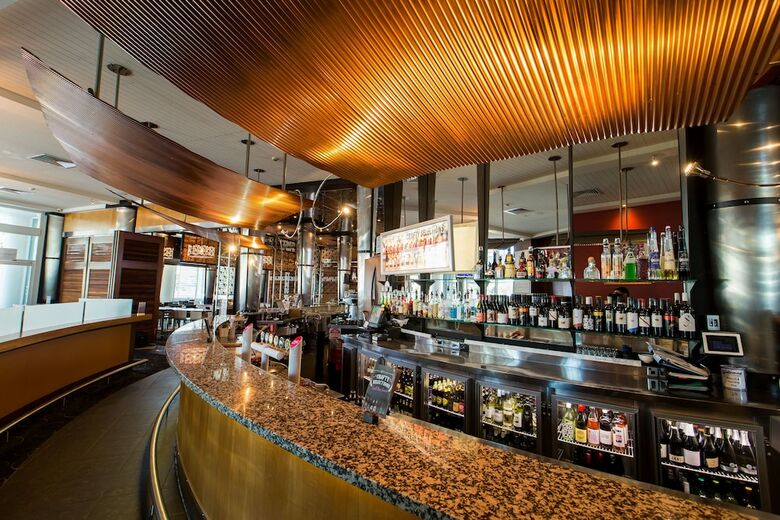 Motel Nightcap At Watermark Glenelg