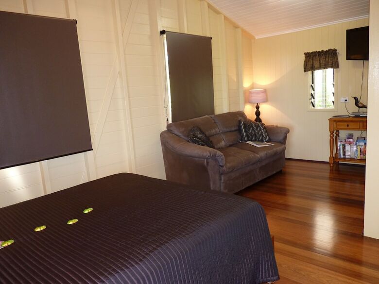 Bed & Breakfast Barking Owl Retreat