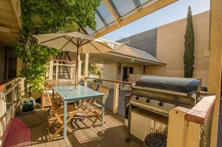 Mas Country Riverboat Lodge Motor Inn
