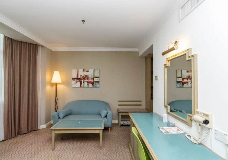 Regalodge Hotel