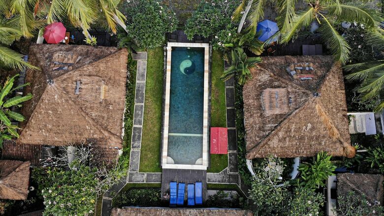 Hotel Lodtunduh Sari