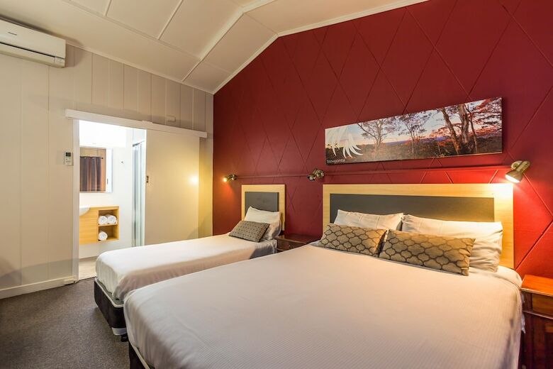 Downs Motel